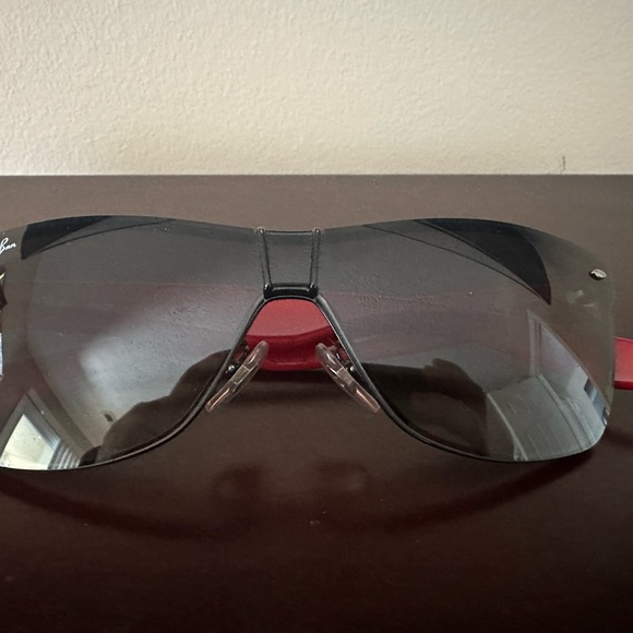 Ray Ban Wayfarer sunglasses black and red - Picture 3 of 5